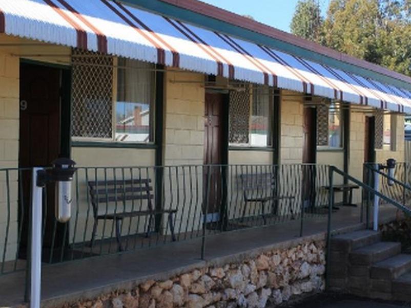 Golden Peak Motel Peakhill Peak Hill Экстерьер фото